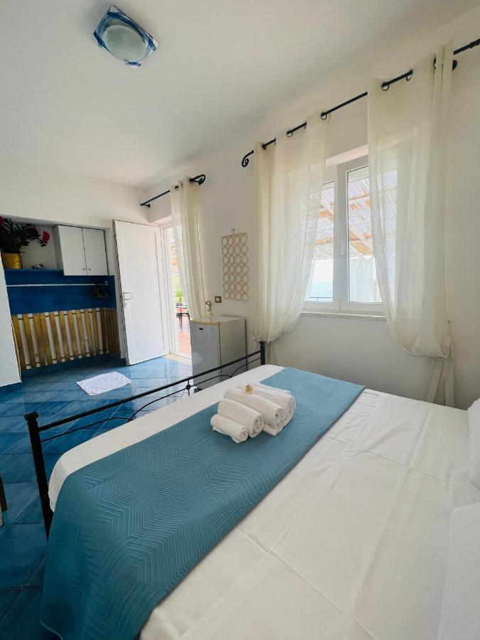 Villa Isabella ปอนซา ภายนอก รูปภาพ